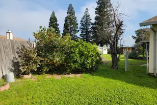 8387 Skywalker Ct, Sacramento, CA 95828 - Photo 30