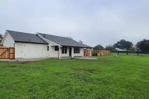 1102 Barry Rd, Yuba City, CA 95991 - Photo 2