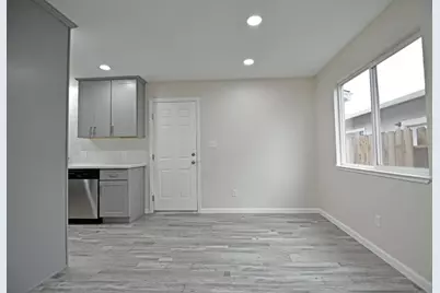 2065 Cody Court, Turlock, CA 95380 - Photo 8
