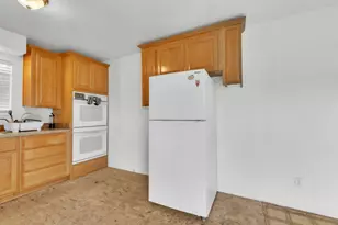 7323 Springman St, Sacramento, CA 95822 - Photo 14