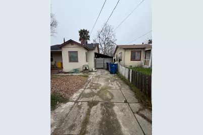 2730 Berger Avenue, Sacramento, CA 95815 - Photo 2