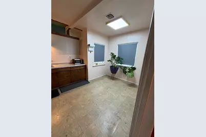 2730 Berger Avenue, Sacramento, CA 95815 - Photo 22