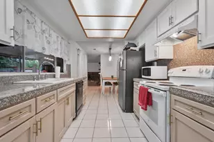 1641 Olivewood Ave, Manteca, CA 95336 - Photo 14