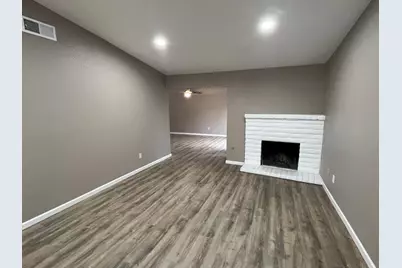 1720 Silver Creek Circle, Stockton, CA 95207 - Photo 2