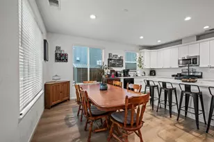 5541 Malibu Palm Ct, Sacramento, CA 95842 - Photo 14