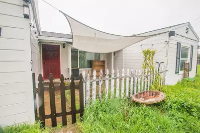 1201 Helena Avenue, Sacramento, CA 95815 - Photo 2