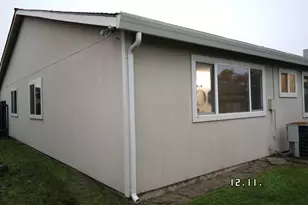 7613 Valley Wood Dr, Sacramento, CA 95828 - Photo 34