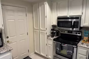 8716 Cord Way, Sacramento, CA 95828 - Photo 6