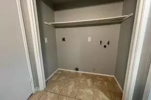 8224 Center Pkwy, Sacramento, CA 95823 - Photo 10