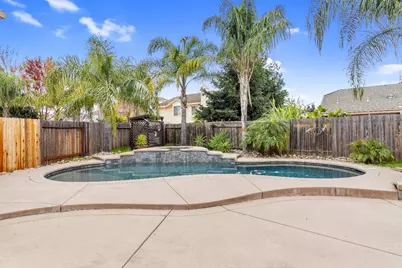9793 Ellsmere Way, Elk Grove, CA 95757 - Photo 46