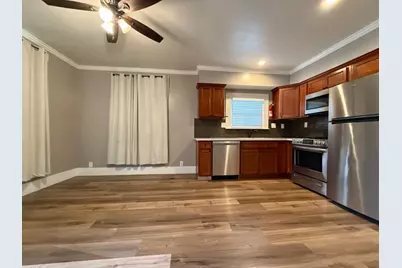 2115 3rd Street #A & B, Sacramento, CA 95818 - Photo 2
