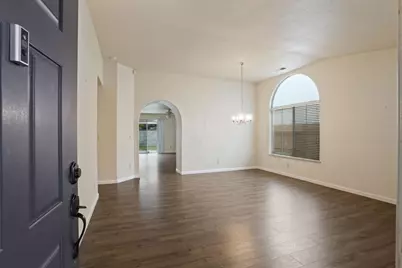 3716 Des Moines Drive, Stockton, CA 95209 - Photo 4