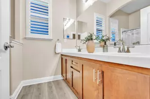 2173 Viola Way, Roseville, CA 95661 - Photo 32