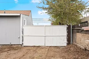 10878 S Mckinley Ave, French Camp, CA 95231 - Photo 56