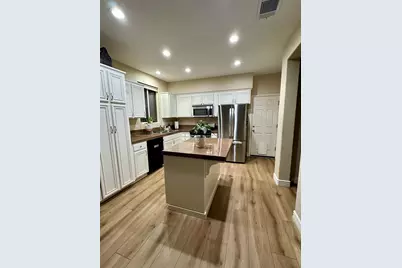 1914 Remembrance Lane, Tracy, CA 95377 - Photo 4