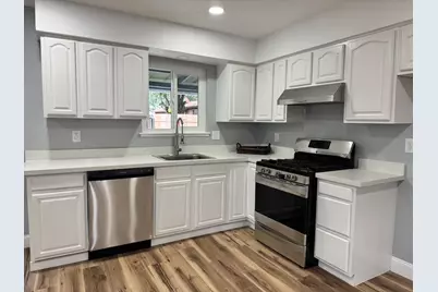 2121 Sandalwood Drive, Stockton, CA 95210 - Photo 10