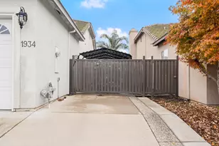 1934 Nina Way, Yuba City, CA 95993 - Photo 6