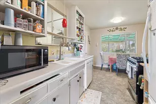 6449 Larry Way, North Highlands, CA 95660 - Photo 12