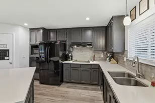 31 Royal Ct, Galt, CA 95632 - Photo 16