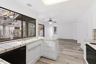 6395 Embarcadero Dr, Stockton, CA 95219 - Photo 20