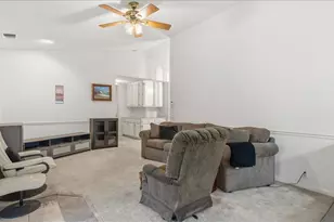 1400 Sussex Ct, Roseville, CA 95661 - Photo 16