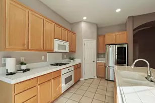 904 Sebastian Ln, Manteca, CA 95336 - Photo 8