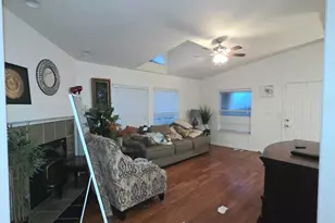 160 Walker Dr, Auburn, CA 95603 - Photo 4