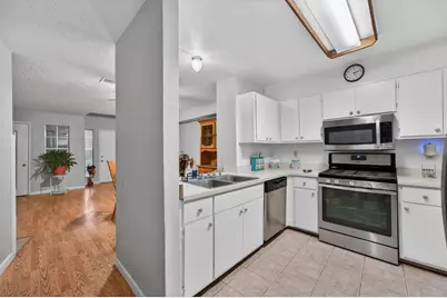7623 Roberta Lane, Antelope, CA 95843 - Photo 8