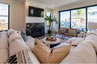 315 E Bay Avenue, Newport Beach, CA 92661 - Photo 6