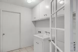 1321 Normandy Ln, Sacramento, CA 95822 - Photo 40