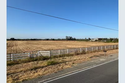 26304 E Mahon Avenue, Escalon, CA 95366 - Photo 40