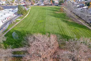 5241 Bassett Way, Sacramento, CA 95823 - Photo 52