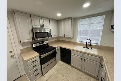 5930 Welch Avenue, Stockton, CA 95210 - Photo 6