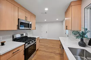 6212 Burns Way, Sacramento, CA 95824 - Photo 8