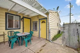 2812 Plover St, Sacramento, CA 95815 - Photo 30