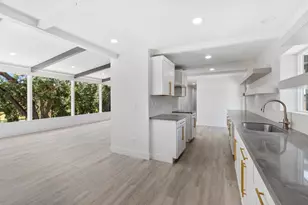 2124 Scenic Dr, Modesto, CA 95355 - Photo 6