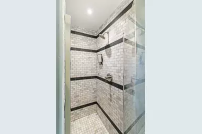 2210 D Street, Sacramento, CA 95816 - Photo 24