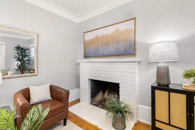 2210 D Street, Sacramento, CA 95816 - Photo 8