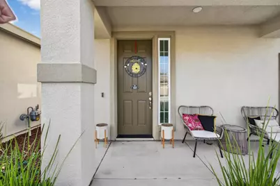 9453 Del Seis Drive, Sacramento, CA 95829 - Photo 6