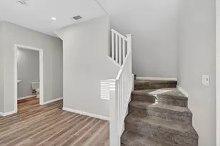 9453 Del Seis Dr, Sacramento, CA 95829 - Photo 26