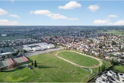 9453 Del Seis Drive, Sacramento, CA 95829 - Photo 58