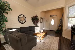 6870 14th Ave, Sacramento, CA 95820 - Photo 18