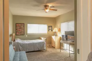 6870 14th Ave, Sacramento, CA 95820 - Photo 32