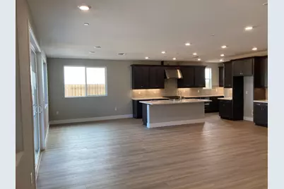 10350 Ducasse Way, Elk Grove, CA 95757 - Photo 6