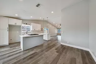 8600 Jade Crest Ct, Elk Grove, CA 95624 - Photo 18