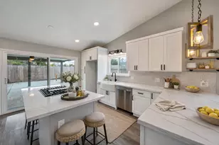 8600 Jade Crest Ct, Elk Grove, CA 95624 - Photo 4