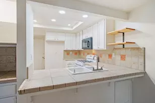 817 E Orangeburg Ave, Modesto, CA 95350 - Photo 14