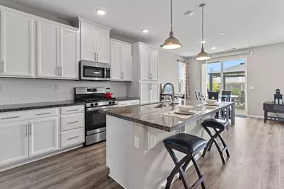 8695 Esperia Way, Sacramento, CA 95828 - Photo 2