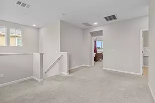 8695 Esperia Wy, Sacramento, CA 95828 - Photo 10