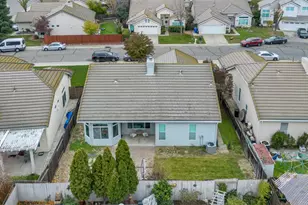 8679 Spring House Way, Elk Grove, CA 95624 - Photo 44